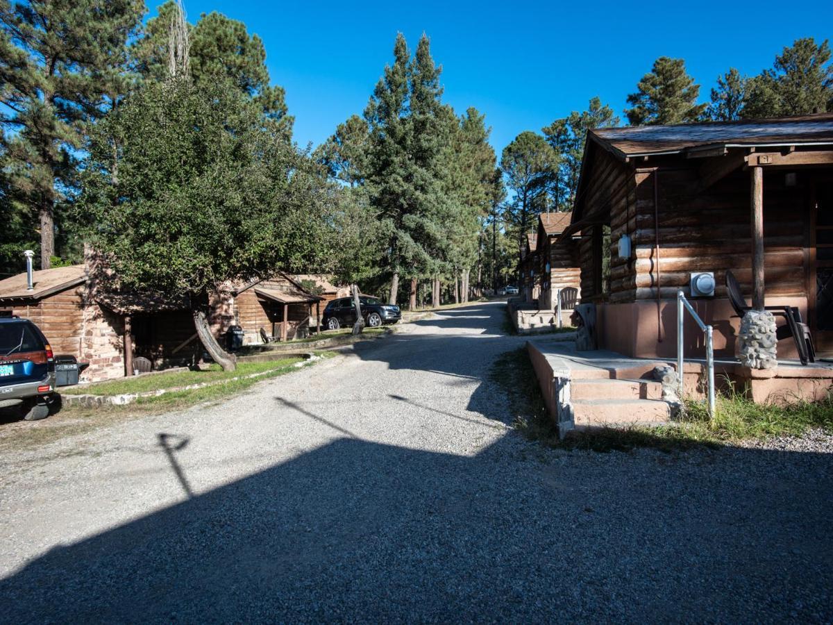 Perfect Cabin, 2 Bedrooms, Fireplace, Midtown, Sleeps 5 รุยโดโซ ภายนอก รูปภาพ