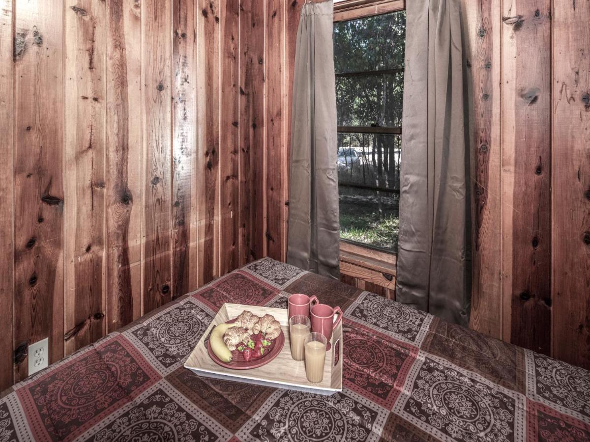 Perfect Cabin, 2 Bedrooms, Fireplace, Midtown, Sleeps 5 รุยโดโซ ภายนอก รูปภาพ